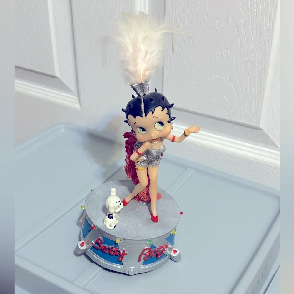 Music Box - Picture 1 of 3